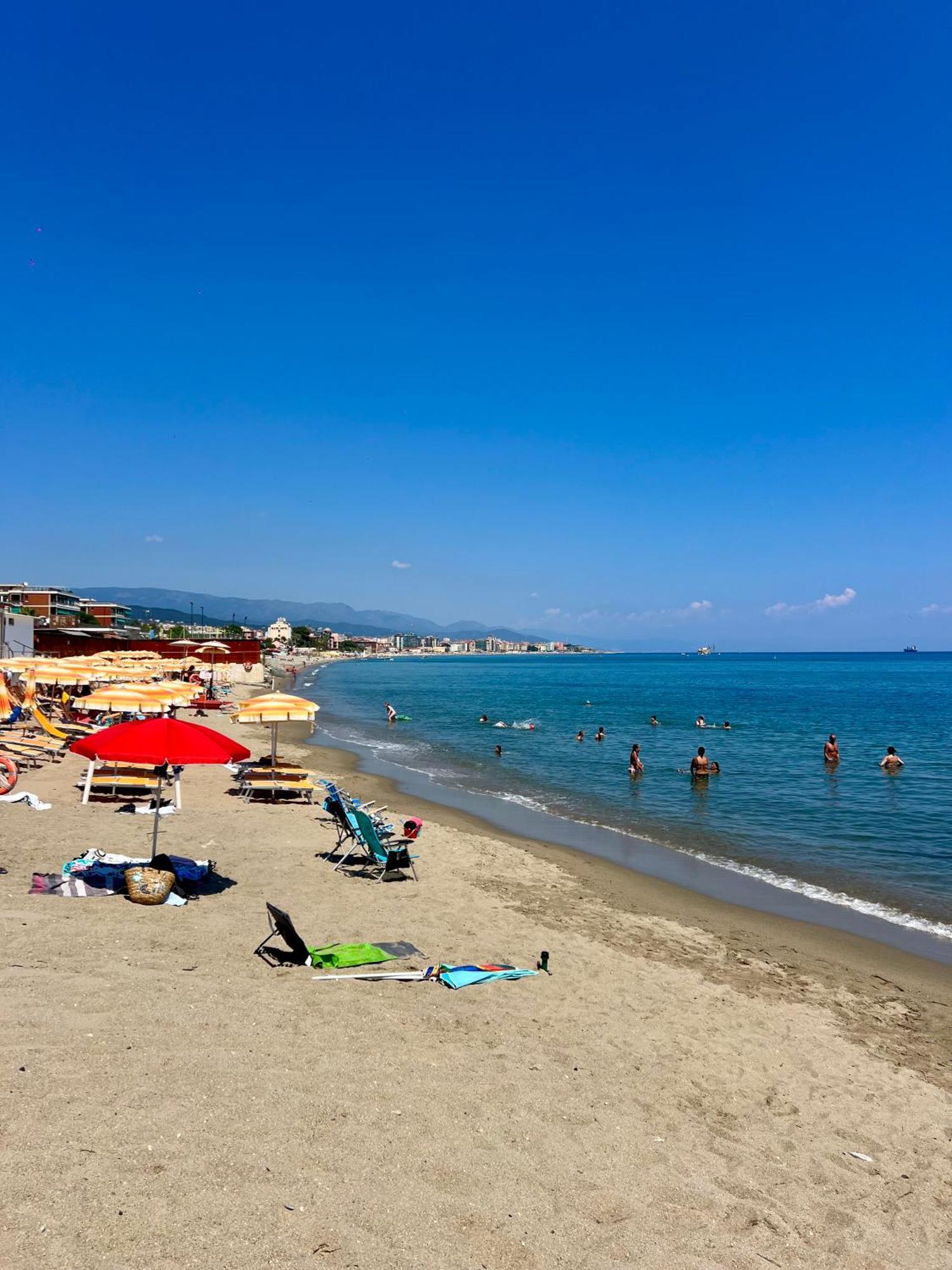 Appartamento Con Accesso Privato Spiaggia Savona Eksteriør billede